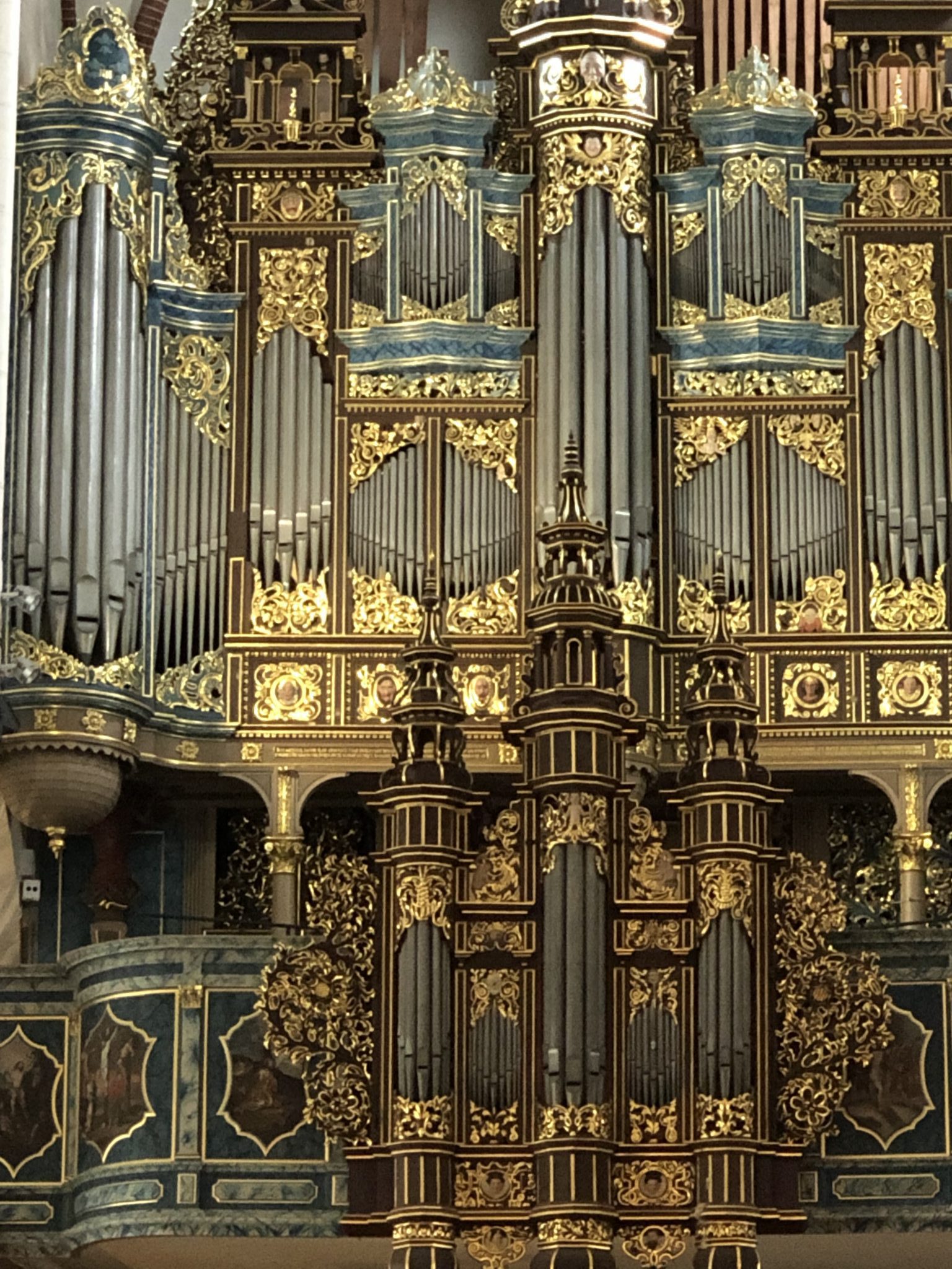 Die goldene Orgel im Dom in Riga