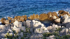 Bizarre Felsen in Duga Luka