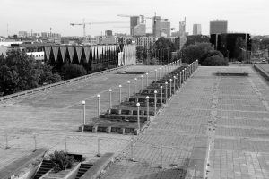 Der riesige Platz vor der einstigen Stadthalle Linnahall