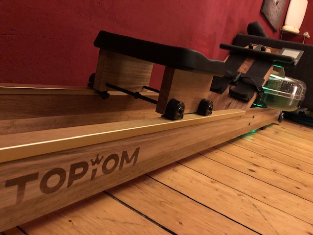 Wasser Ruder Gerät von Topiom ist wie Waterrower